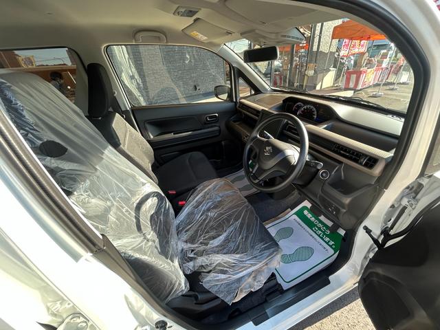 ワゴンＲ ＦＸ　届出済未使用車　シートヒーター搭載　リアセンサー　フリーキー　スマートキ－　助手席エアバッグ　盗難防止装置　運転席エアバック　横滑防止装置　フルフラット　フルオートエアコン　パワーステアリング　ＡＢＳ（34枚目）