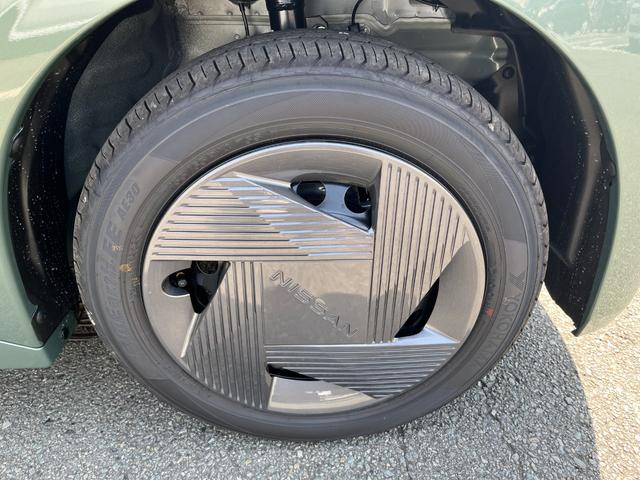 ルークス X 届出済未使用車 片側電動スライドドア アラウンドビューモニター LEDヘッドライト パーキングセンサー スマートキー ベンチシート 前後衝突軽減ブレーキ バックカメラ 衝突安全ボディ(28枚目)