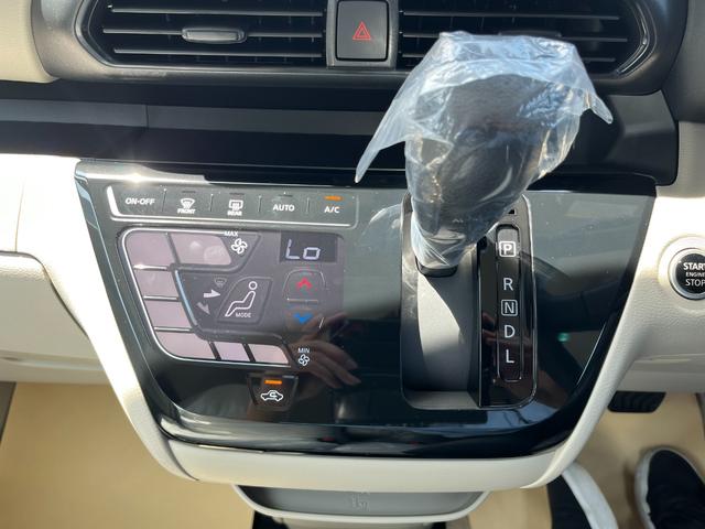 ルークス X 届出済未使用車 片側電動スライドドア アラウンドビューモニター LEDヘッドライト パーキングセンサー スマートキー ベンチシート 前後衝突軽減ブレーキ バックカメラ 衝突安全ボディ(32枚目)