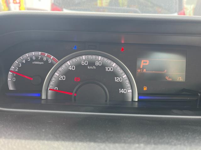 ワゴンＲ ＦＸ　届出済未使用車　運転席シートヒーター　パーキングソナー　衝突軽減ブレーキサポート　運転席助手席エアバック　キーレスエントリーシステム　セキュリティアラーム　フルフラット　オートハイビーム　オートライト（17枚目）