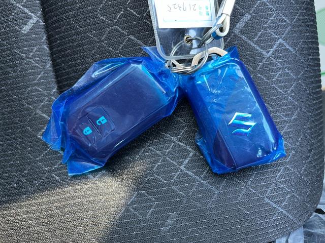 ワゴンＲ ＦＸ　届出済未使用車　運転席シートヒーター　パーキングソナー　衝突軽減ブレーキサポート　運転席助手席エアバック　キーレスエントリーシステム　セキュリティアラーム　フルフラット　オートハイビーム　オートライト（31枚目）