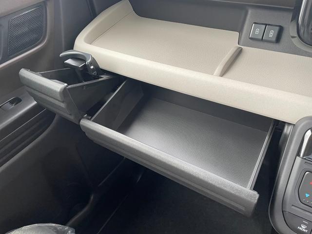 自動車保険　　保険も取り扱っておりますので、当社にて一括でお車の手続きができます！是非お任せ下さい！