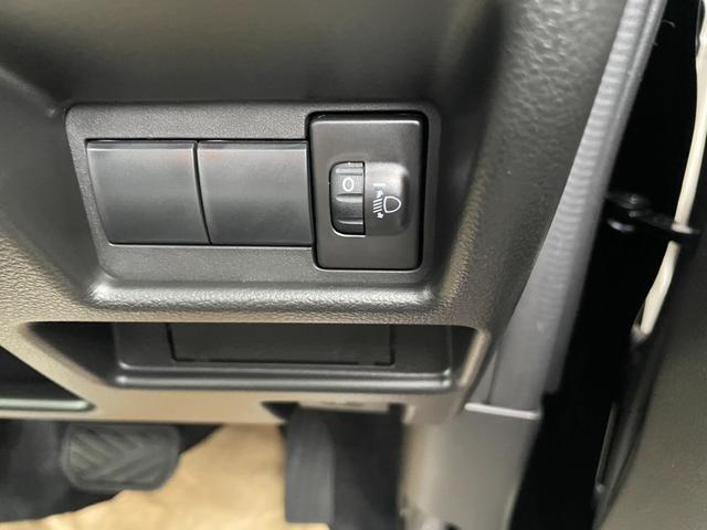 人気の登録済未使用車やおすすめ中古車が続々展示中！！各社メーカーの人気の軽自動車・小型車・普通車・大型車まで高須自動車にお任せください！！毎日・毎日日々新しい販売車両が続々展示中です！！