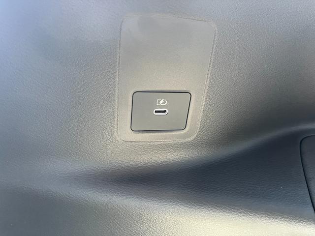 セレナ ハイウェイスターV 届出済未使用車 両側電動パワースライドドア プロパイロット オートLEDヘッドライト ハイビームアシスト パーキングソナ― 三列シート ウォークスルー フルフラット スマートキー デュアルバックドア(39枚目)