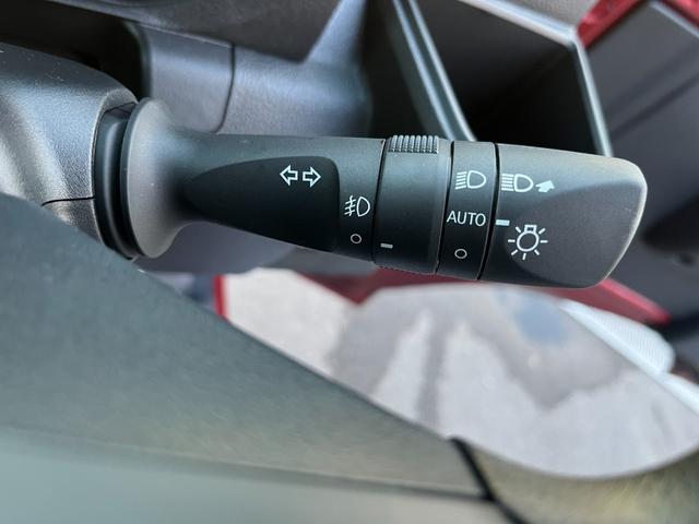 ハイゼットトラック ジャンボエクストラ　届出済未使用車　ＡＴ　４ＷＤ　ＬＥＤヘッドライト　ＬＥＤフォグライト　ＬＥＤ荷台作業灯　電動格納リモコンドアミラー　リヤゲートチェーン　ドアポケット　リクライニング機構　ファブリックシート（25枚目）