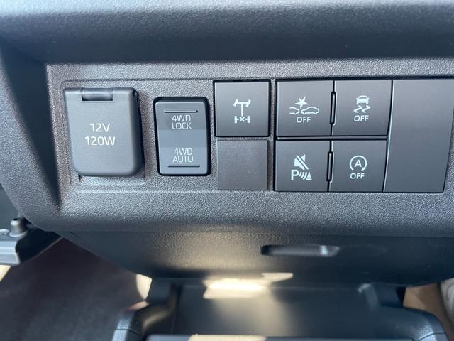 ハイゼットトラック ジャンボエクストラ　届出済未使用車　ＡＴ　４ＷＤ　ＬＥＤヘッドライト　ＬＥＤフォグライト　ＬＥＤ荷台作業灯　電動格納リモコンドアミラー　リヤゲートチェーン　ドアポケット　リクライニング機構　ファブリックシート（27枚目）