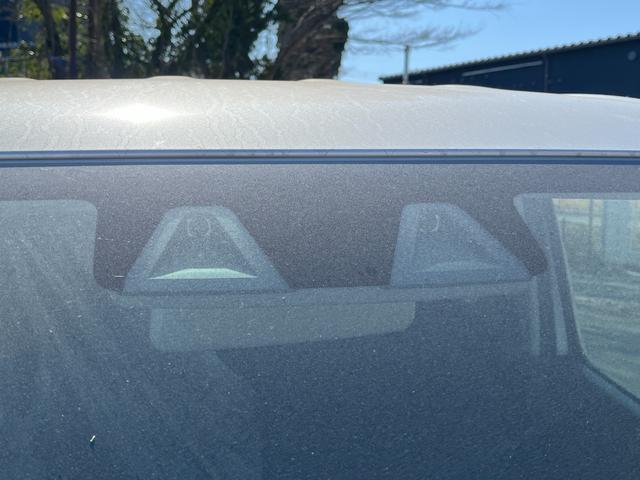 ワゴンＲ ＦＸ　届出済未使用車　運転席シートヒーター　パーキングソナー　衝突軽減ブレーキサポート　運転席助手席エアバック　キーレスエントリーシステム　セキュリティアラーム　フルフラット　オートハイビーム　オートライト（14枚目）