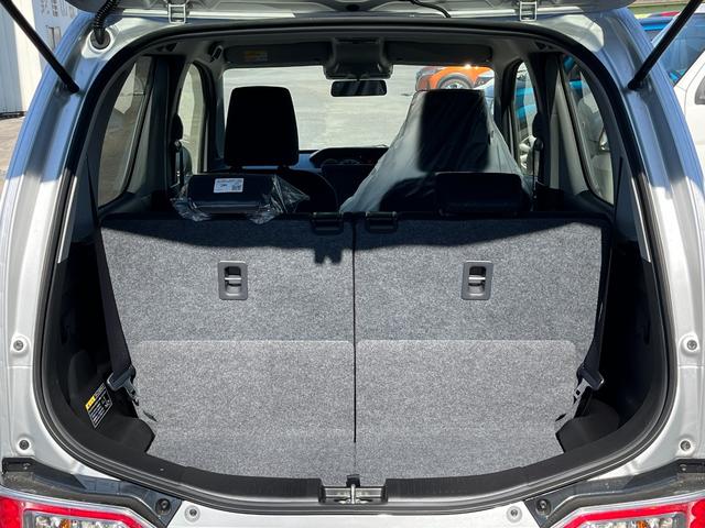 ワゴンＲ ＦＸ　届出済未使用車　運転席シートヒーター　パーキングソナー　衝突軽減ブレーキサポート　運転席助手席エアバック　キーレスエントリーシステム　セキュリティアラーム　フルフラット　オートハイビーム　オートライト（18枚目）