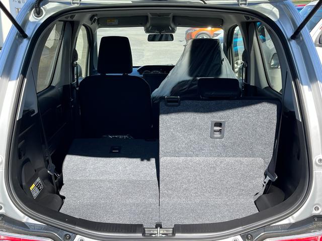 ワゴンＲ ＦＸ　届出済未使用車　運転席シートヒーター　パーキングソナー　衝突軽減ブレーキサポート　運転席助手席エアバック　キーレスエントリーシステム　セキュリティアラーム　フルフラット　オートハイビーム　オートライト（19枚目）