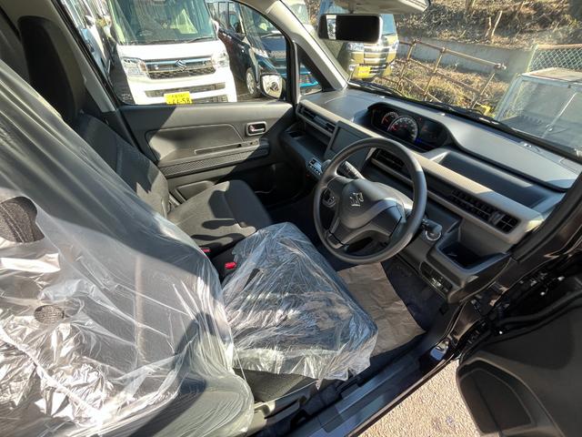 ワゴンＲ ＦＸ　届出済未使用車　運転席シートヒーター　パーキングソナー　衝突軽減ブレーキサポート　運転席助手席エアバック　キーレスエントリーシステム　セキュリティアラーム　フルフラット　オートハイビーム　オートライト（16枚目）