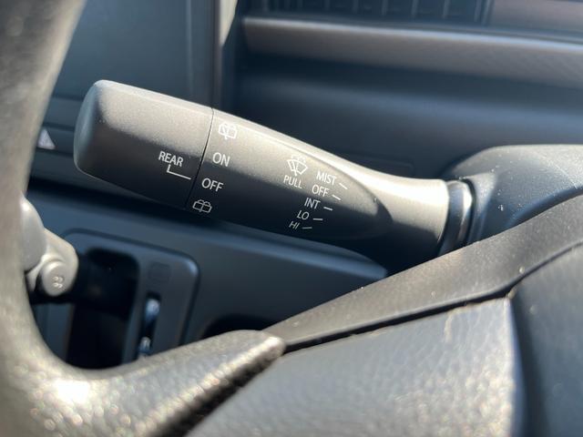 ワゴンＲ ＦＸ　届出済未使用車　運転席シートヒーター　パーキングソナー　衝突軽減ブレーキサポート　運転席助手席エアバック　キーレスエントリーシステム　セキュリティアラーム　フルフラット　オートハイビーム　オートライト（22枚目）