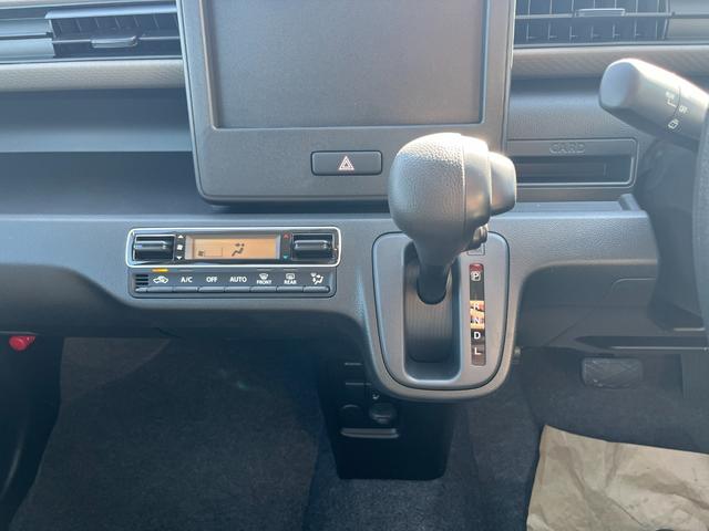 ワゴンＲ ＦＸ　届出済未使用車　運転席シートヒーター　パーキングソナー　衝突軽減ブレーキサポート　運転席助手席エアバック　キーレスエントリーシステム　セキュリティアラーム　フルフラット　オートハイビーム　オートライト（27枚目）