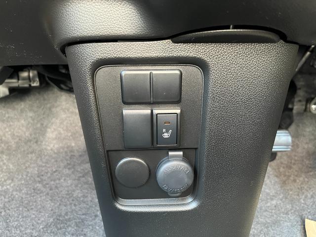 ワゴンＲ ＦＸ　届出済未使用車　運転席シートヒーター　パーキングソナー　衝突軽減ブレーキサポート　運転席助手席エアバック　キーレスエントリーシステム　セキュリティアラーム　フルフラット　オートハイビーム　オートライト（28枚目）