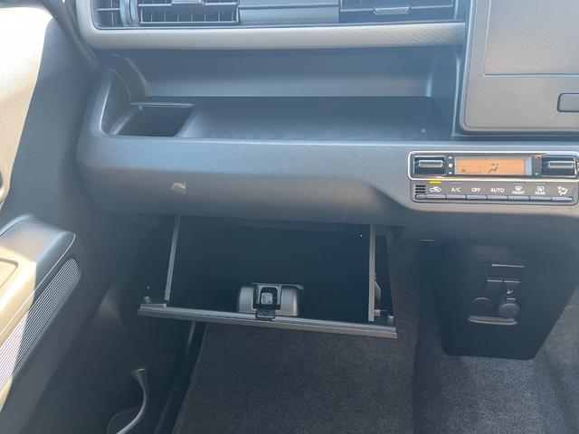 ワゴンＲ ＦＸ　届出済未使用車　運転席シートヒーター　パーキングソナー　衝突軽減ブレーキサポート　運転席助手席エアバック　キーレスエントリーシステム　セキュリティアラーム　フルフラット　オートハイビーム　オートライト（30枚目）