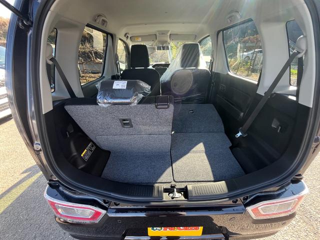 ワゴンＲ ＦＸ　届出済未使用車　運転席シートヒーター　パーキングソナー　衝突軽減ブレーキサポート　運転席助手席エアバック　キーレスエントリーシステム　セキュリティアラーム　フルフラット　オートハイビーム　オートライト（37枚目）