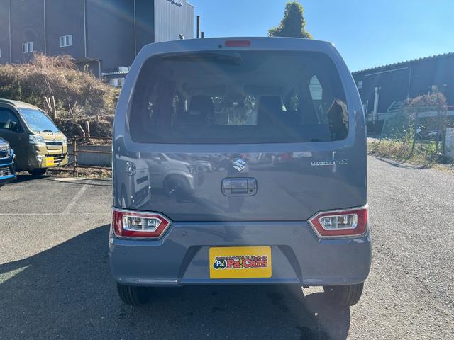 ワゴンＲ ＦＸ　届出済未使用車　運転席シートヒーター　パーキングソナー　衝突軽減ブレーキサポート　運転席助手席エアバック　キーレスエントリーシステム　セキュリティアラーム　フルフラット　オートハイビーム　オートライト（10枚目）
