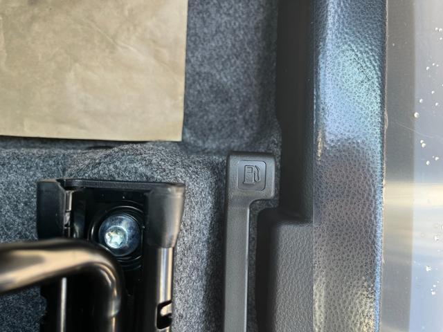 ワゴンＲ ＦＸ　届出済未使用車　運転席シートヒーター　パーキングソナー　衝突軽減ブレーキサポート　運転席助手席エアバック　キーレスエントリーシステム　セキュリティアラーム　フルフラット　オートハイビーム　オートライト（20枚目）