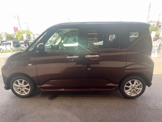 ムーヴ Ｇ　届出済未使用車　片側電動パワースライドドア　オートＬＥＤヘッドライト　オートハイビーム　フォグランプ　パーキングソナ―　電動サイドブレーキ　ブレーキホールド　ベンチシート　スマートキー（11枚目）