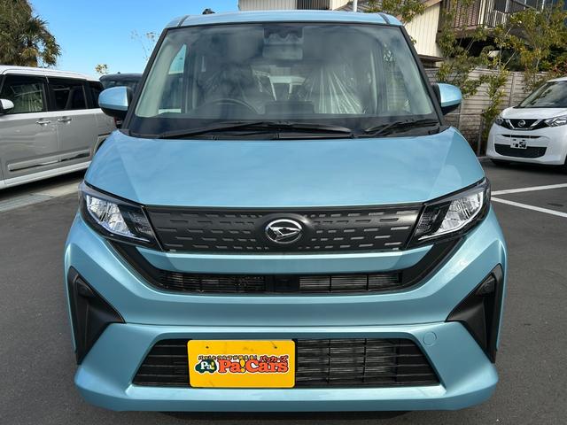 ムーヴ Ｌ　届出済未使用車　両側手動スライドドア　オートＬＥＤヘッドライト　電動格納ミラー　オートハイビーム　キーレスエントリー　パーキングソナ―　足踏み式パーキングブレーキ　　ベンチシート　ＡＢＳ　パワステ（6枚目）