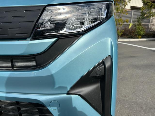 ムーヴ Ｌ　届出済未使用車　両側手動スライドドア　オートＬＥＤヘッドライト　電動格納ミラー　オートハイビーム　キーレスエントリー　パーキングソナ―　足踏み式パーキングブレーキ　　ベンチシート　ＡＢＳ　パワステ（14枚目）