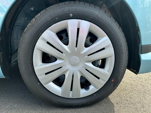 ムーヴ Ｌ　届出済未使用車　両側手動スライドドア　オートＬＥＤヘッドライト　電動格納ミラー　オートハイビーム　キーレスエントリー　パーキングソナ―　足踏み式パーキングブレーキ　　ベンチシート　ＡＢＳ　パワステ（19枚目）