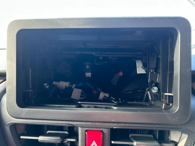 ムーヴ Ｌ　届出済未使用車　両側手動スライドドア　オートＬＥＤヘッドライト　電動格納ミラー　オートハイビーム　キーレスエントリー　パーキングソナ―　足踏み式パーキングブレーキ　　ベンチシート　ＡＢＳ　パワステ（33枚目）