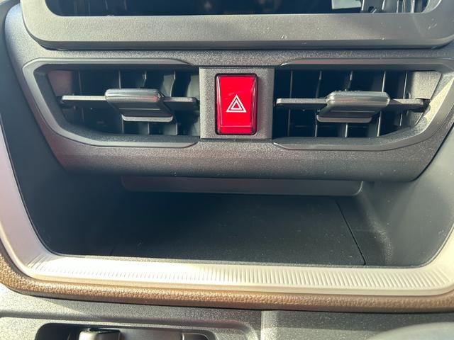 ムーヴ Ｌ　届出済未使用車　両側手動スライドドア　オートＬＥＤヘッドライト　電動格納ミラー　オートハイビーム　キーレスエントリー　パーキングソナ―　足踏み式パーキングブレーキ　　ベンチシート　ＡＢＳ　パワステ（34枚目）