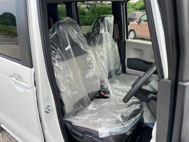 Ｎ－ＢＯＸ ベースグレード　届出済未使用車　助手席側電動スライドドア　ＬＥＤヘッドライト　シートヒーター　ベンチシート　電動サイドブレーキ　ブレーキホールド　フルフラットシート　スマートキー　クルーズコントロール（17枚目）