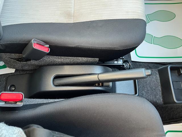 �V�Ԃ̂��w�������񓖎Ђɂ����k���������B���q�l�̃j�[�Y�ɍ����V�Ԃ��e���[�J�[�̒�����I�сA�p���t���b�g�����p�ӂ��Ă���Ă������܂��B�[�Ԍ�̐V�ԓ_�������ЂɂĎ��{�����Ē����܂��B