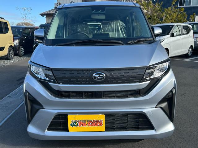 ムーヴ Ｘ　届出済未使用車　助手席側パワースライドドア　オートＬＥＤヘッドライト　電動格納ミラー　オートハイビーム　スマートキー　パーキングソナ―　足踏み式パーキングブレーキ　　ベンチシート　ＡＢＳ（5枚目）