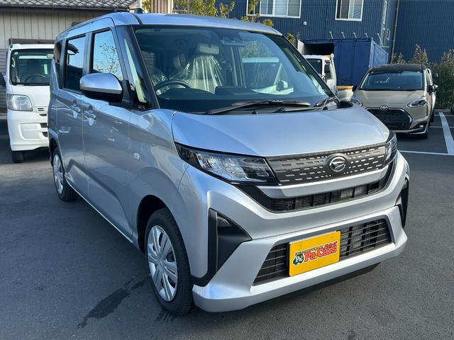 ムーヴ Ｘ　届出済未使用車　助手席側パワースライドドア　オートＬＥＤヘッドライト　電動格納ミラー　オートハイビーム　スマートキー　パーキングソナ―　足踏み式パーキングブレーキ　　ベンチシート　ＡＢＳ（6枚目）