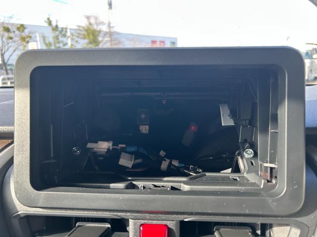 ムーヴ Ｘ　届出済未使用車　助手席側パワースライドドア　オートＬＥＤヘッドライト　電動格納ミラー　オートハイビーム　スマートキー　パーキングソナ―　足踏み式パーキングブレーキ　　ベンチシート　ＡＢＳ（30枚目）