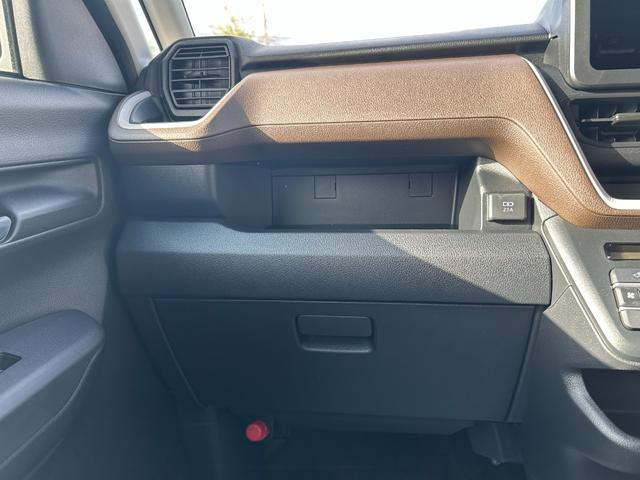 ムーヴ Ｘ　届出済未使用車　助手席側パワースライドドア　オートＬＥＤヘッドライト　電動格納ミラー　オートハイビーム　スマートキー　パーキングソナ―　足踏み式パーキングブレーキ　　ベンチシート　ＡＢＳ（37枚目）