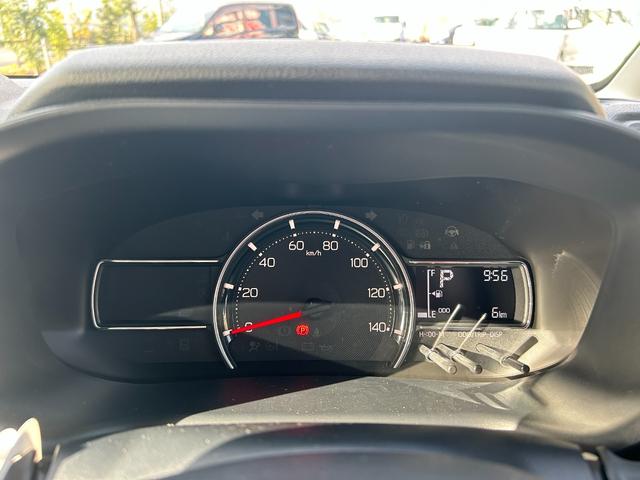 ムーヴ Ｘ　届出済未使用車　助手席側パワースライドドア　オートＬＥＤヘッドライト　電動格納ミラー　オートハイビーム　スマートキー　パーキングソナ―　足踏み式パーキングブレーキ　　ベンチシート　ＡＢＳ（41枚目）