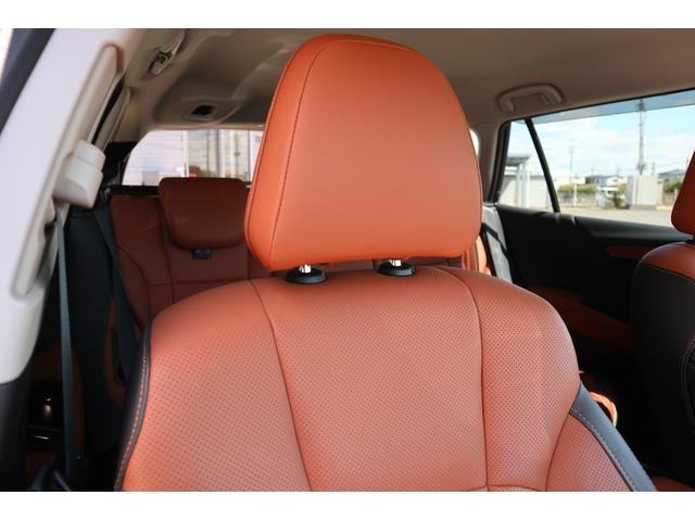 高級感あふれる本革シート！車内の雰囲気もガラリと変わります！