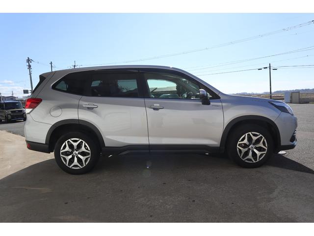 フォレスター ツーリング AWD/デュアル機能付きオートエアコン/オートワイパー/オートライト/ハイビームアシスト/シートヒーター/メモリーナビ/バックカメラ/ETC2.0(9枚目)