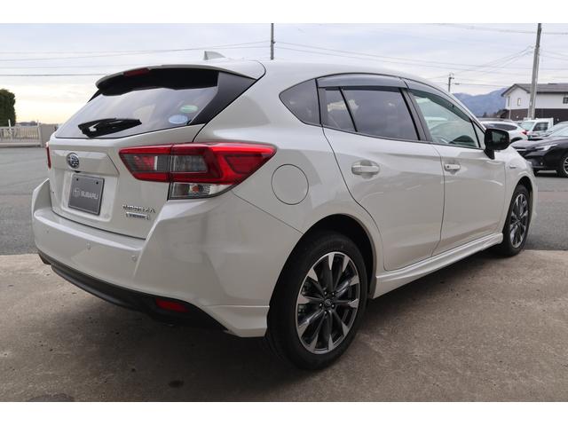 インプレッサスポーツ ２．０ｅ－Ｌ　ＥｙｅＳｉｇｈｔ　ＡＷＤ／アイサイトセーフティプラス／デュアル機能付きオートエアコン／オートワイパー／オートライト／ハイビームアシスト／メモリーナビ／バックカメラ／ＥＴＣ／ドライブレコーダー（2枚目）