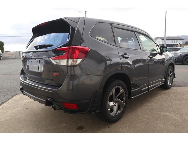 フォレスター ＳＴＩスポーツ　ＡＷＤ／アイサイトセーフティプラス／デュアル機能付きオートエアコン／オートワイパー／オートライト／ハイビームアシスト／本革シート／シートヒーター／メモリーナビ／バックカメラ／ＥＴＣ２．０（2枚目）