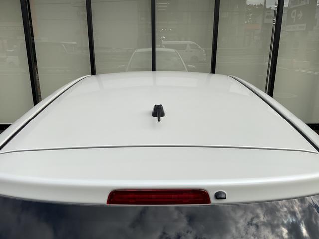 ヴィッツ 1.3F LEDエディション ワンオーナー・純正ナビ・ワンセグTV・バックカメラ・LEDヘッドライト・プリクラッシュセーフティ・レーンアシスト・アイドリングストップ・ETC・スマートキープッシュスタート(12枚目)