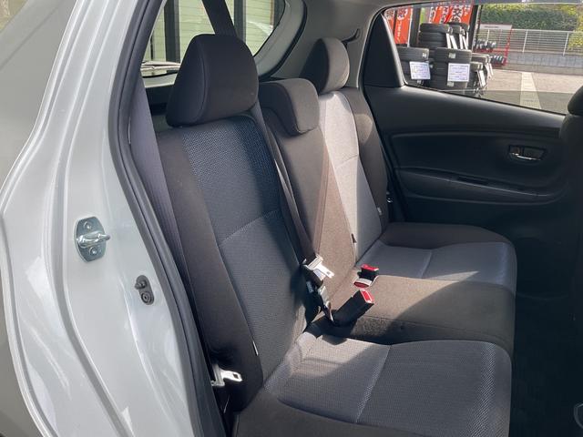 ヴィッツ 1.3F LEDエディション ワンオーナー・純正ナビ・ワンセグTV・バックカメラ・LEDヘッドライト・プリクラッシュセーフティ・レーンアシスト・アイドリングストップ・ETC・スマートキープッシュスタート(26枚目)