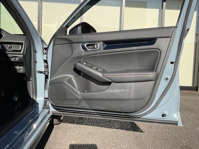 シビック e:HEV ワンオーナー・純正ナビ・フルセグTV・バックカメラ・ホンダセンシング・ブラインドスポットモニター・前後ドライブレコーダー・前席パワーシート・BOSEスピーカー・前席シートヒーター・ETC2.0(22枚目)