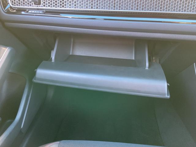 シビック e:HEV ワンオーナー・純正ナビ・フルセグTV・バックカメラ・ホンダセンシング・ブラインドスポットモニター・前後ドライブレコーダー・前席パワーシート・BOSEスピーカー・前席シートヒーター・ETC2.0(58枚目)