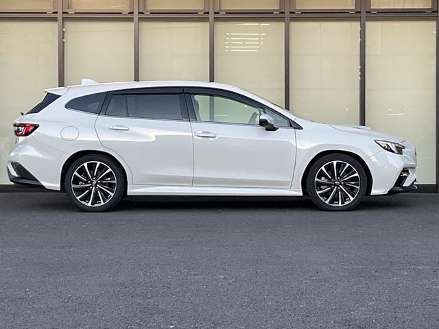 レヴォーグ ＳＴＩスポーツ　ＥＸ　純正ナビ・ドラレコ・ＥＴＣ・レーダークルーズ・前後席シートヒーター・メモリー付きパワーシート・衝突軽減ブレーキ・車線逸脱防止装置・パワーバックドア・パドルシフト・デジタルインナーミラー・ターボ車（7枚目）