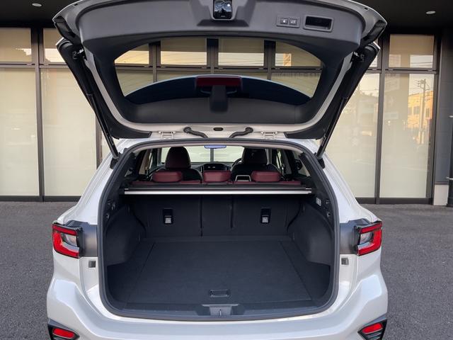 レヴォーグ ＳＴＩスポーツ　ＥＸ　純正ナビ・ドラレコ・ＥＴＣ・レーダークルーズ・前後席シートヒーター・メモリー付きパワーシート・衝突軽減ブレーキ・車線逸脱防止装置・パワーバックドア・パドルシフト・デジタルインナーミラー・ターボ車（13枚目）