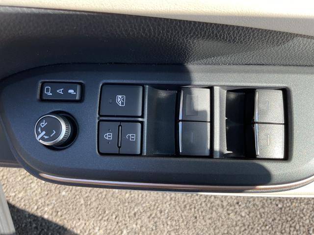 クラウンクロスオーバー Ｇアドバンスド・レザーパッケージ　ワンオーナー・純正ナビ・フルセグＴＶ・パノラミックビューモニター・セーフティセンス・ブラインドスポットモニター・純正ドライブレコーダー・ＥＴＣ２．０・前席シートヒーター・シートベンチレーション（24枚目）