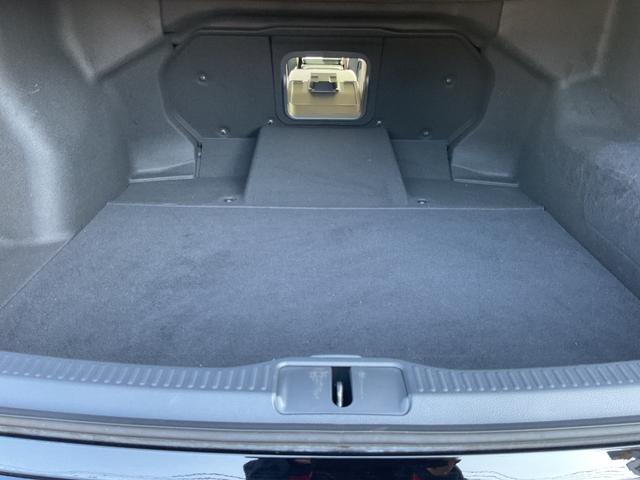 クラウンクロスオーバー Ｇアドバンスド・レザーパッケージ　ワンオーナー・純正ナビ・フルセグＴＶ・パノラミックビューモニター・セーフティセンス・ブラインドスポットモニター・純正ドライブレコーダー・ＥＴＣ２．０・前席シートヒーター・シートベンチレーション（39枚目）