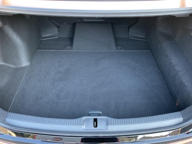 クラウンクロスオーバー Ｇアドバンスド・レザーパッケージ　ワンオーナー・純正ナビ・フルセグＴＶ・パノラミックビューモニター・セーフティセンス・ブラインドスポットモニター・純正ドライブレコーダー・ＥＴＣ２．０・前席シートヒーター・シートベンチレーション（40枚目）