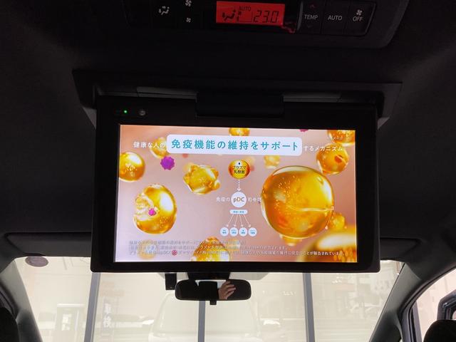 ヴォクシー ＺＳ　煌ＩＩ　ワンオーナー・純正ナビ・フルセグＴＶ・バックカメラ・純正フリップダウンモニター・両側パワースライドドア・セーフティセンス・ＥＴＣ・クルーズコントロール・スマートキープッシュスタート・８人乗り（7枚目）