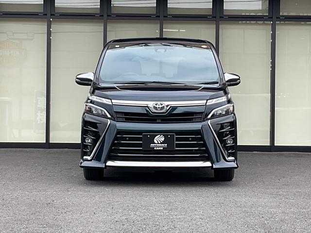 ヴォクシー ＺＳ　煌ＩＩ　ワンオーナー・純正ナビ・フルセグＴＶ・バックカメラ・純正フリップダウンモニター・両側パワースライドドア・セーフティセンス・ＥＴＣ・クルーズコントロール・スマートキープッシュスタート・８人乗り（9枚目）