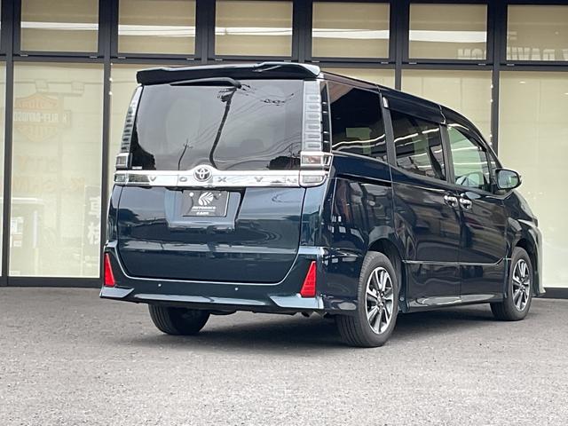 ヴォクシー ＺＳ　煌ＩＩ　ワンオーナー・純正ナビ・フルセグＴＶ・バックカメラ・純正フリップダウンモニター・両側パワースライドドア・セーフティセンス・ＥＴＣ・クルーズコントロール・スマートキープッシュスタート・８人乗り（13枚目）